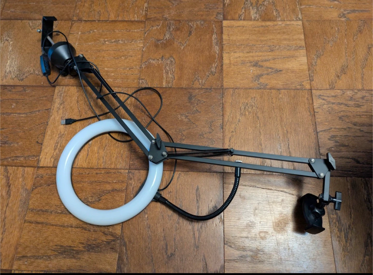 Blue Yeti USB Microphone with Ring Light Stand