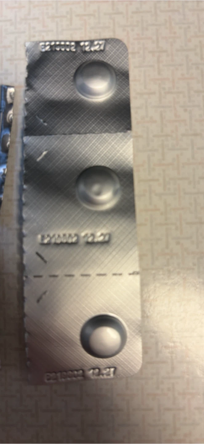 Advantage flea treatment/Capstar tablets - photo 2
