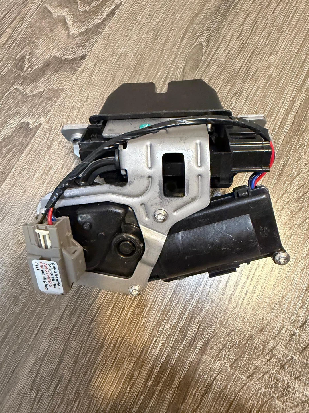 Tailgate Latch Actuator Motor Assembly - photo 2