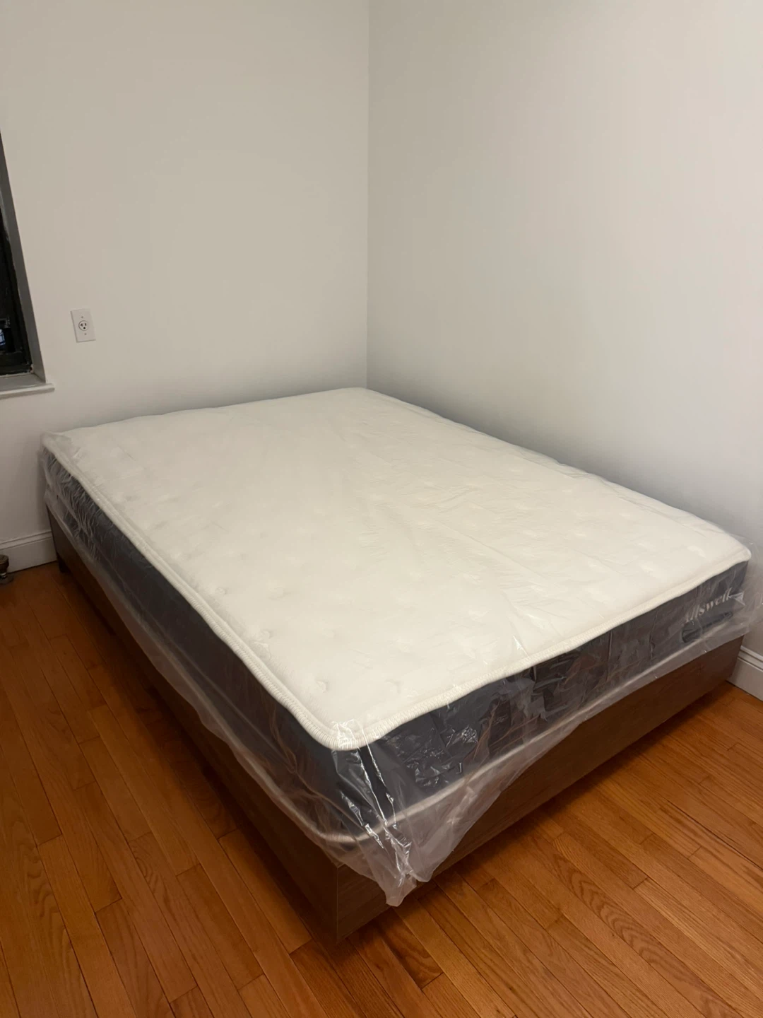 Allswell Mattress 10” hybrid foam full size - photo 2