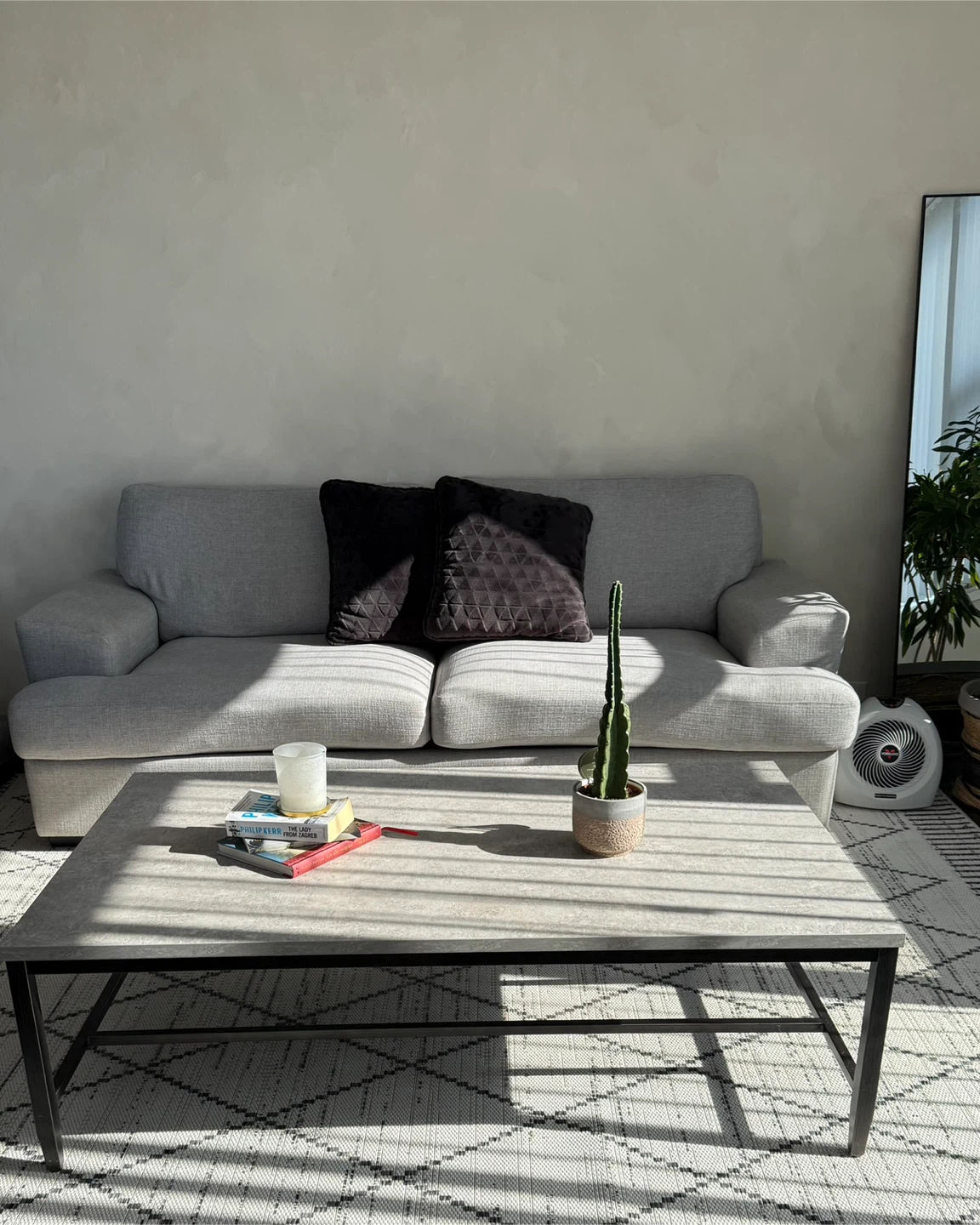 Light Gray Fabric Sofa - photo 4