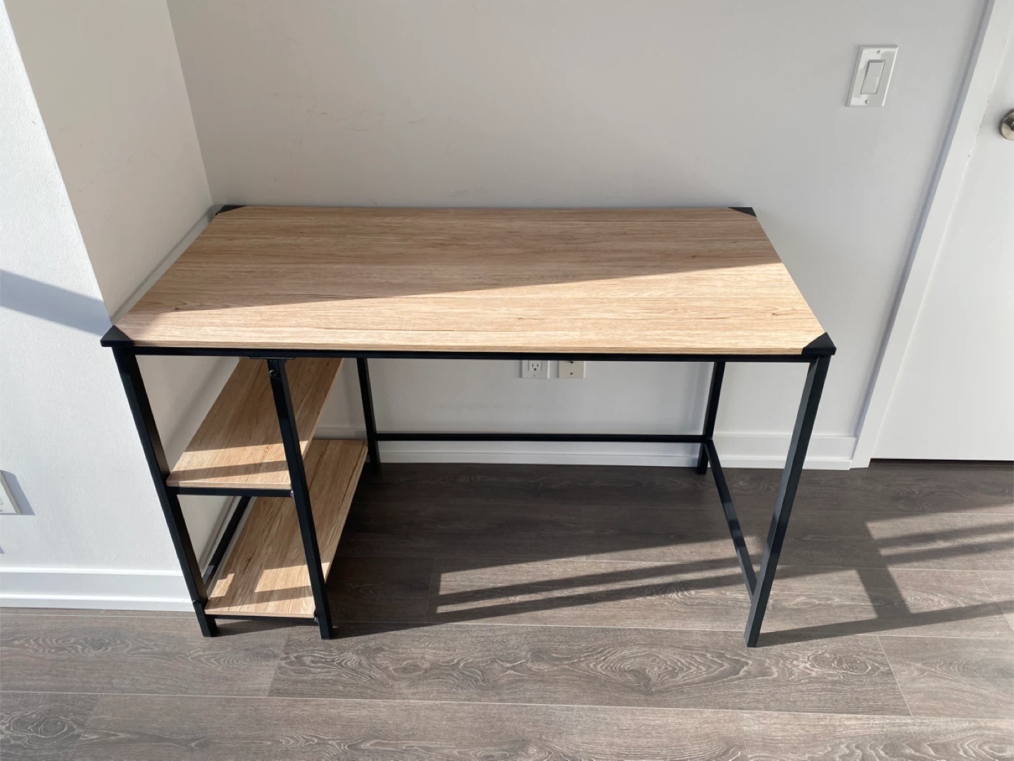 Workdesk/ Office Table - photo 2