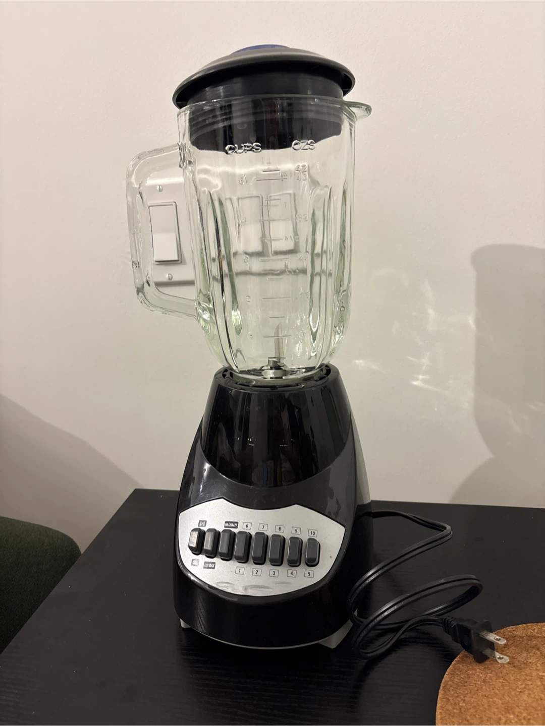 Black Blender with Glass Jar