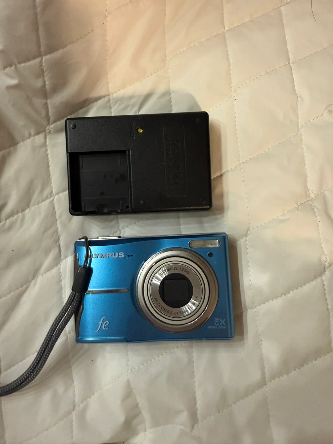 Olympus FE-480 Digital Camera