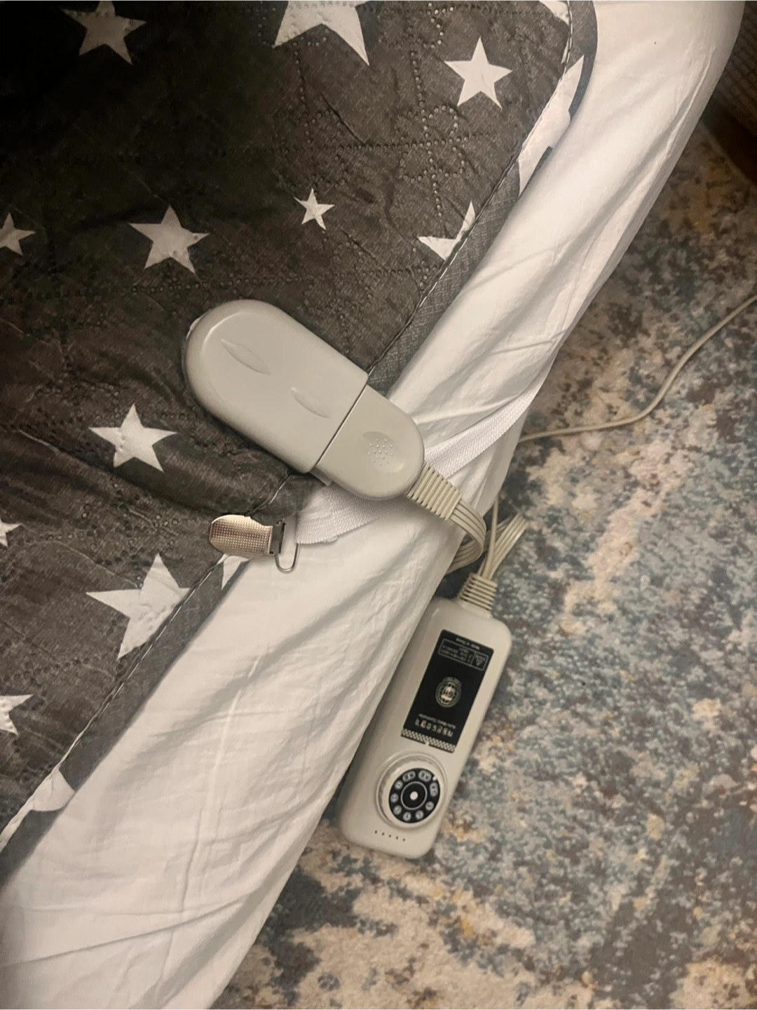 Electric Blanket with Star Pattern