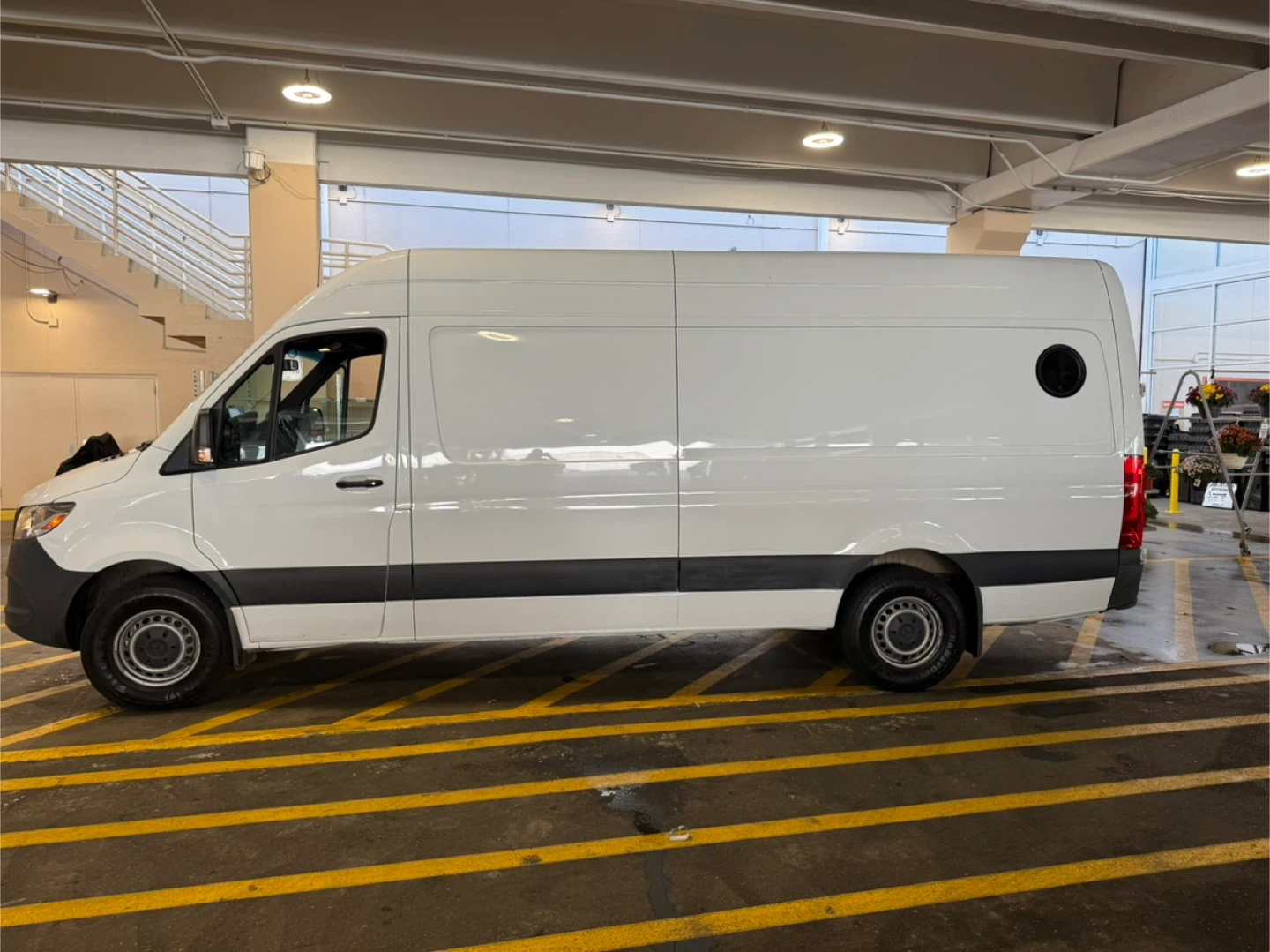 Mercedes-Benz Sprinter 2022 High Roof Extended Gas - photo 4