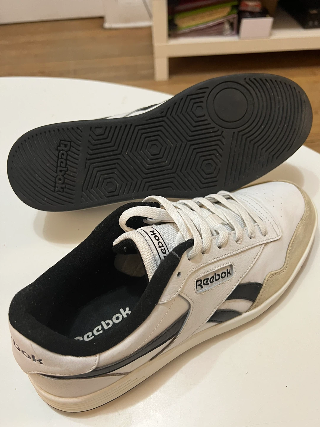 Reebok Vintage White Leather Low-Top Sneakers - photo 3
