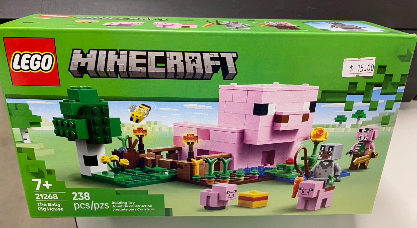 LEGO Minecraft The Baby Pig House Set 21268