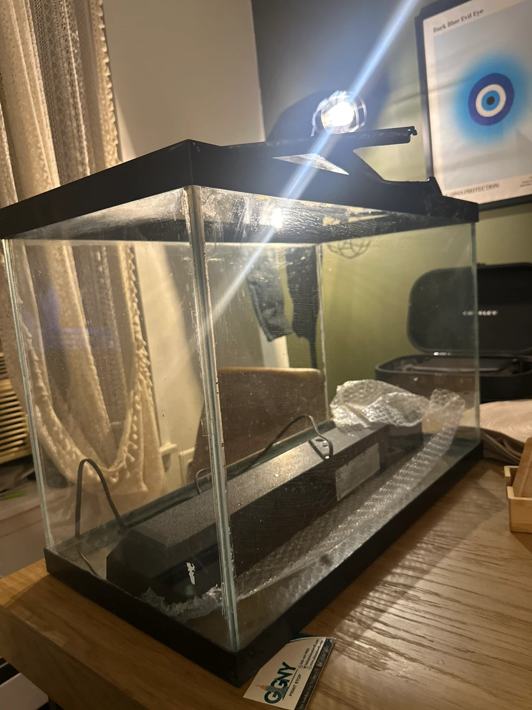 25 Gallon Aquarium Tank with Decor, Light, and fish feeder