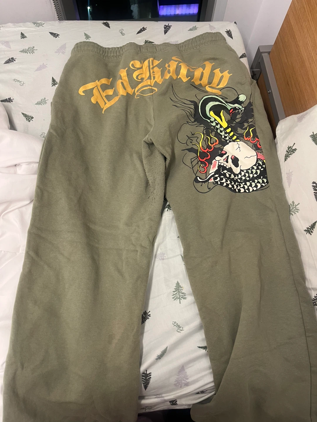 Ed Hardy Sweatpants Size L - Olive Green