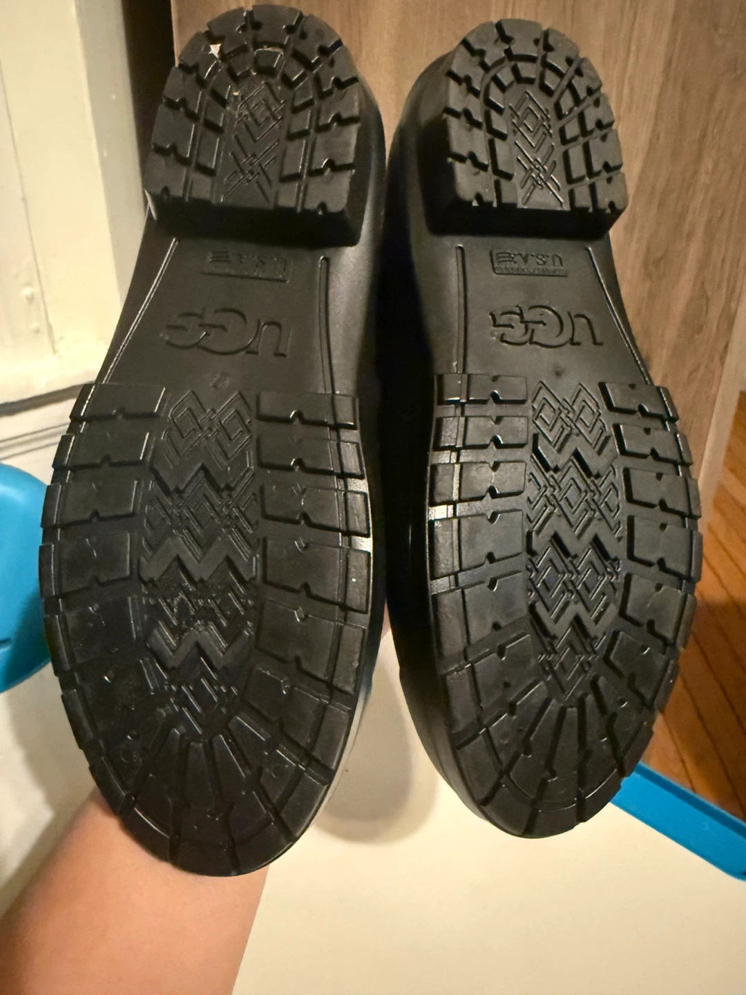 UGG Sienna Mid Rain Boots — Black — Size 9 - photo 4