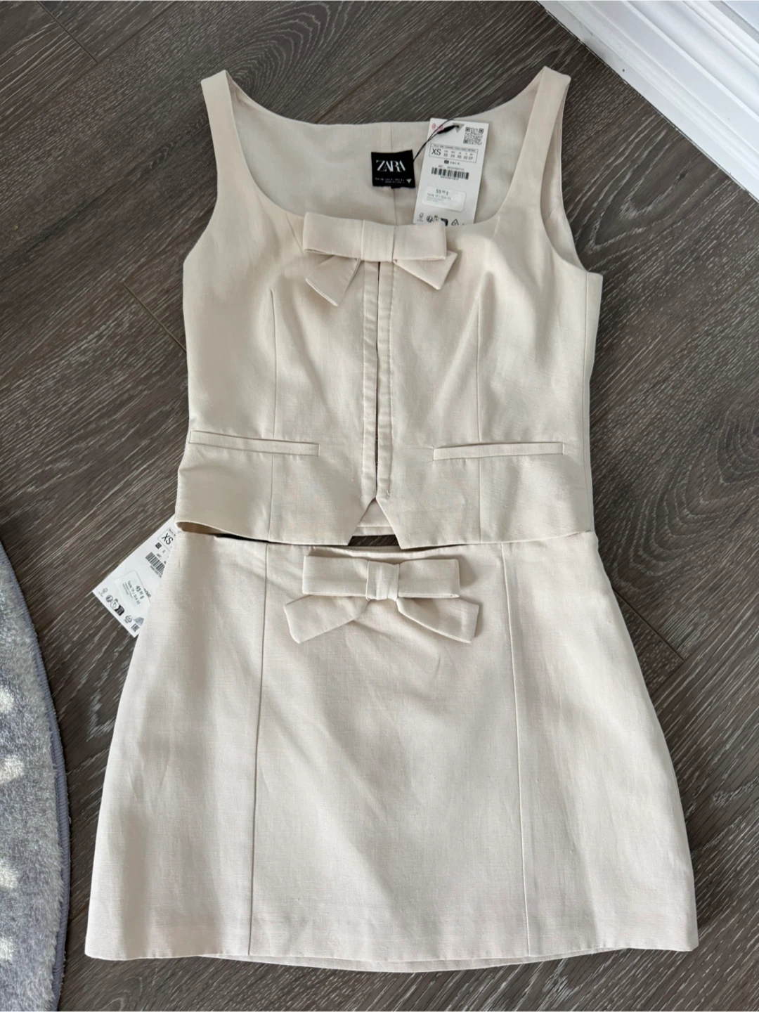ZARA XS Cream Bow Detail Vest and Skirt Set