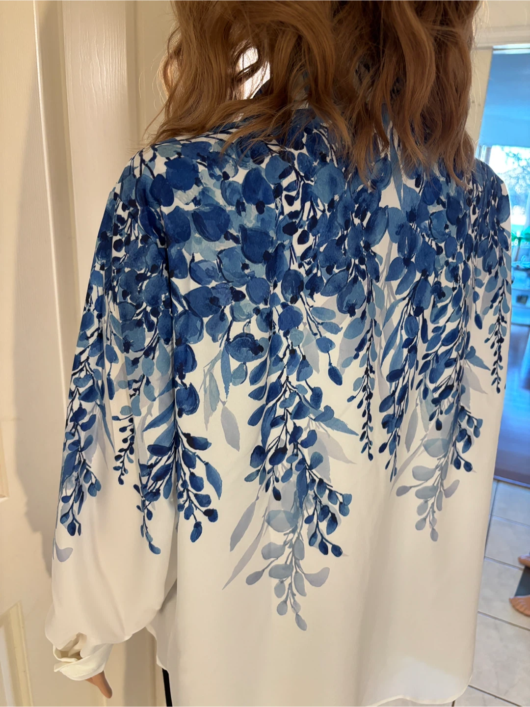💙 🤍 Women’s NEW White & Blue Long Sleeve Top - Size XXL - photo 3