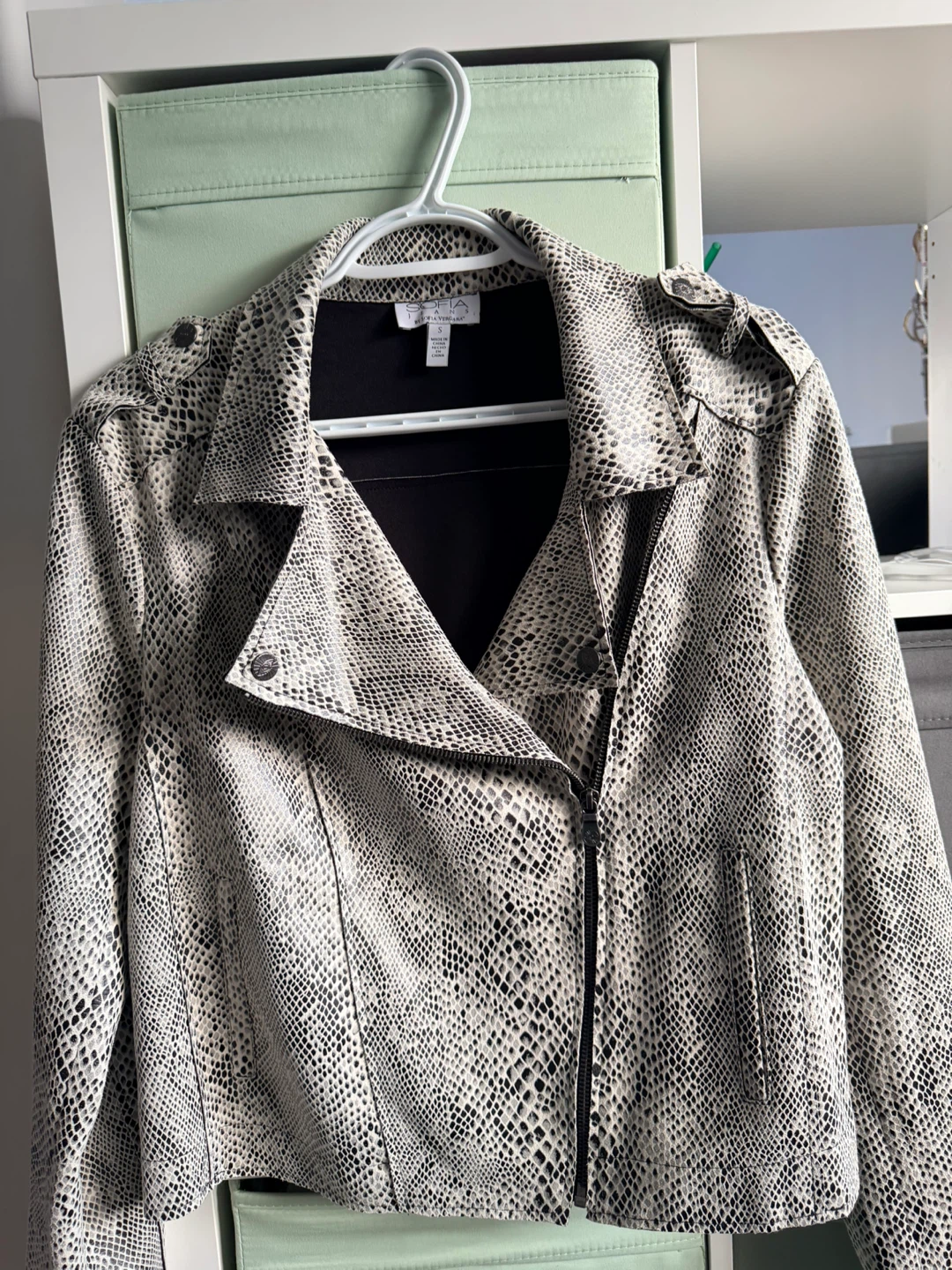 Sofia Jeans by Sofia Vergara Snake Print Moto Jacket - photo 2