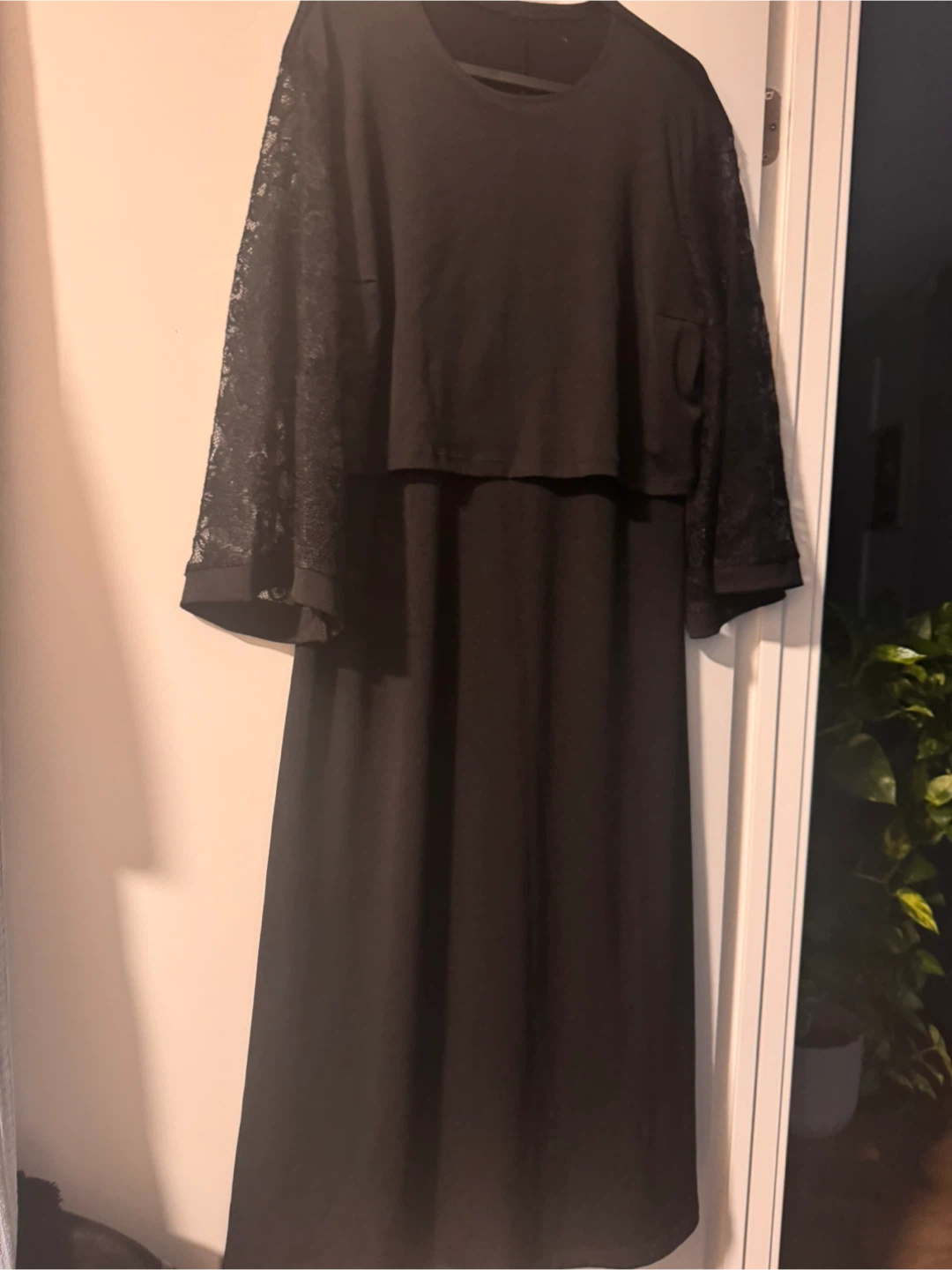 Black Lace Sleeve Dress - photo 2