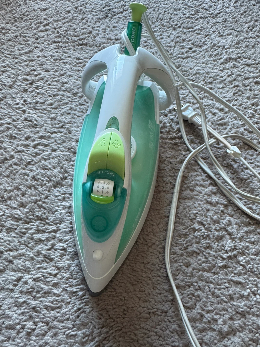 T-FAL - STEAM IRON ULTRAGLIDE EASYCORD USER MANUALS - photo 3