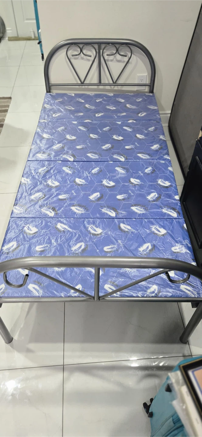 Moving out- Folding Bed Frame with Mattress - photo 3