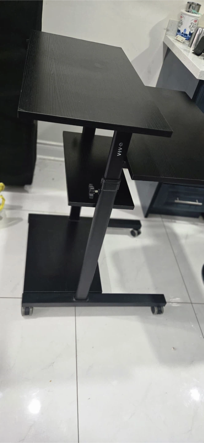 Moving out - VIVO Adjustable Standing Desk Table - photo 4