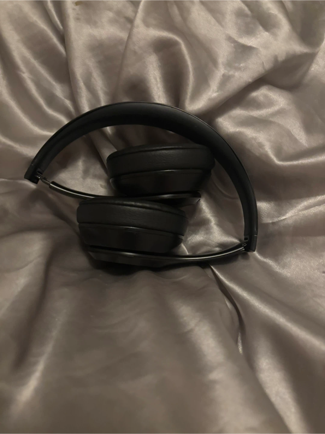 Beats Solo3 Wireless On-Ear Headphones - photo 3