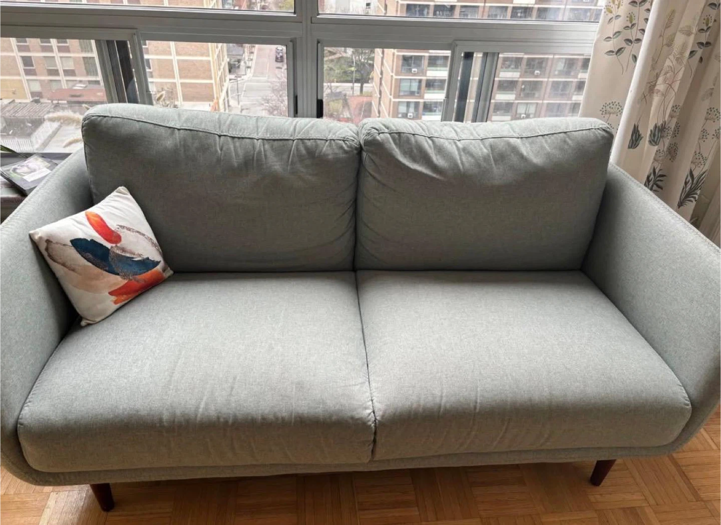 Structube — Aaron Loveseat