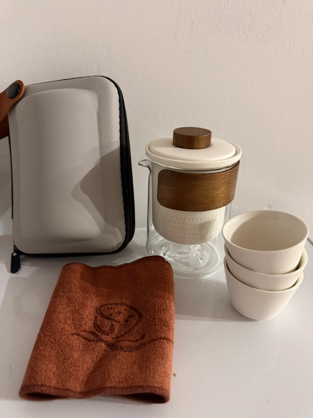 Portable Tea Set with 3 Cups and Travel Case - photo 2