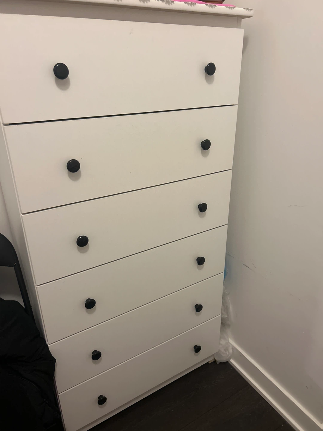White 6-Drawer Dresser