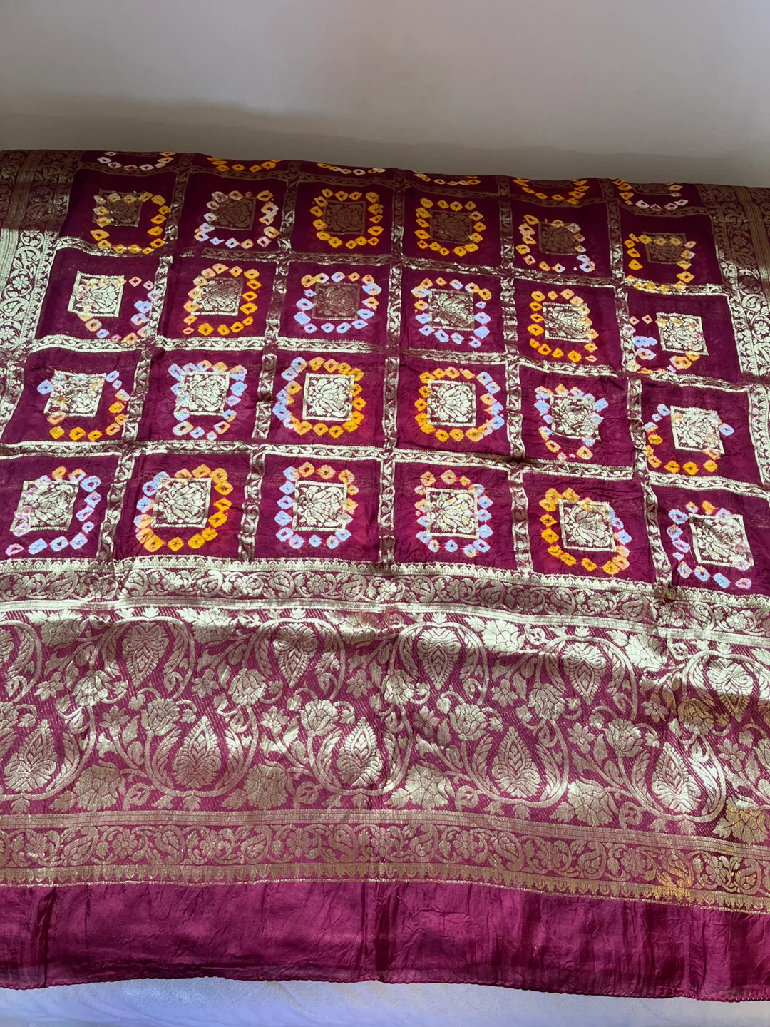 Maroon and Gold BrocadeBandhani Dupata - photo 2