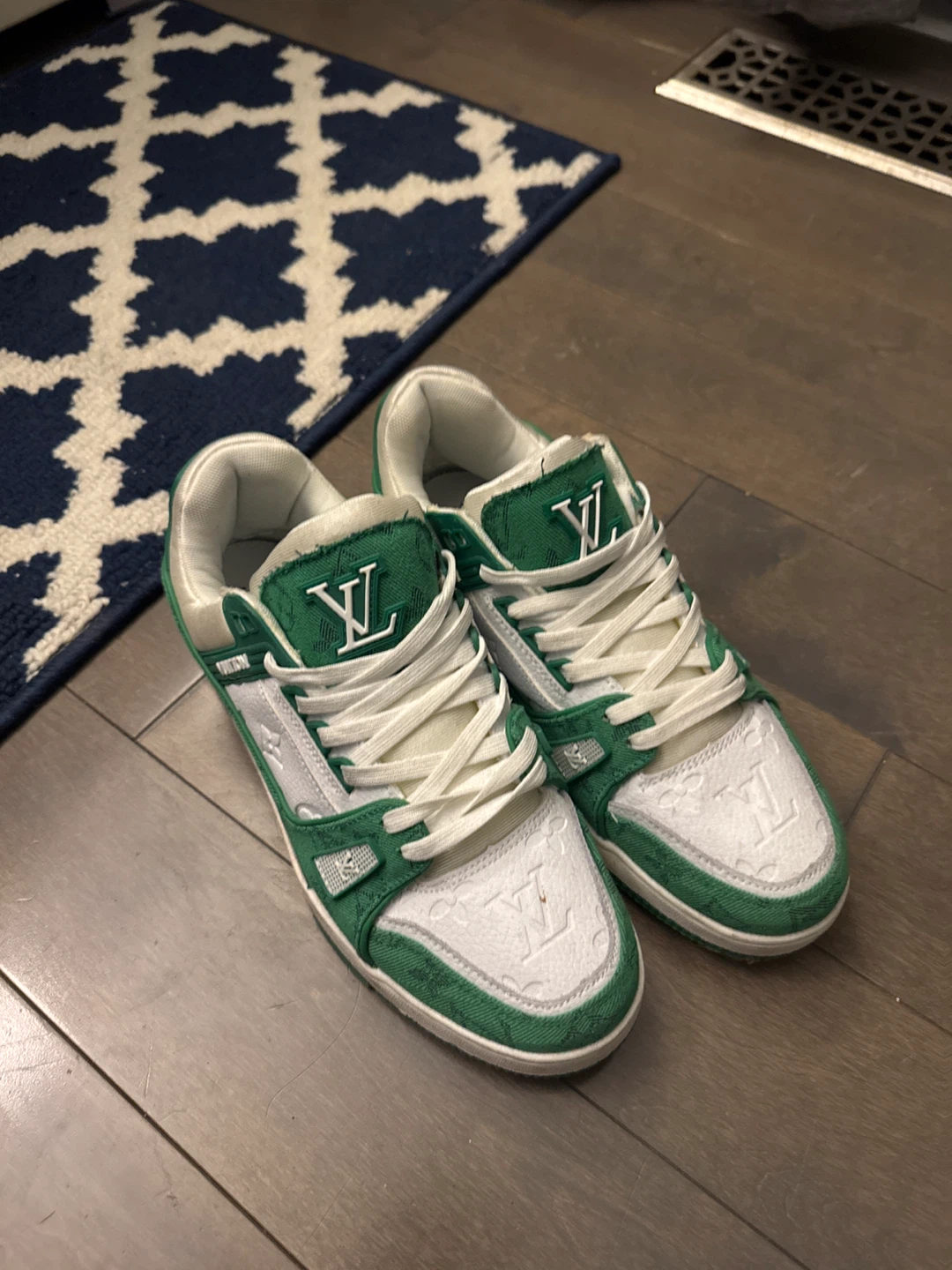 Louis Vuitton LV Trainer Sneakers - Green White