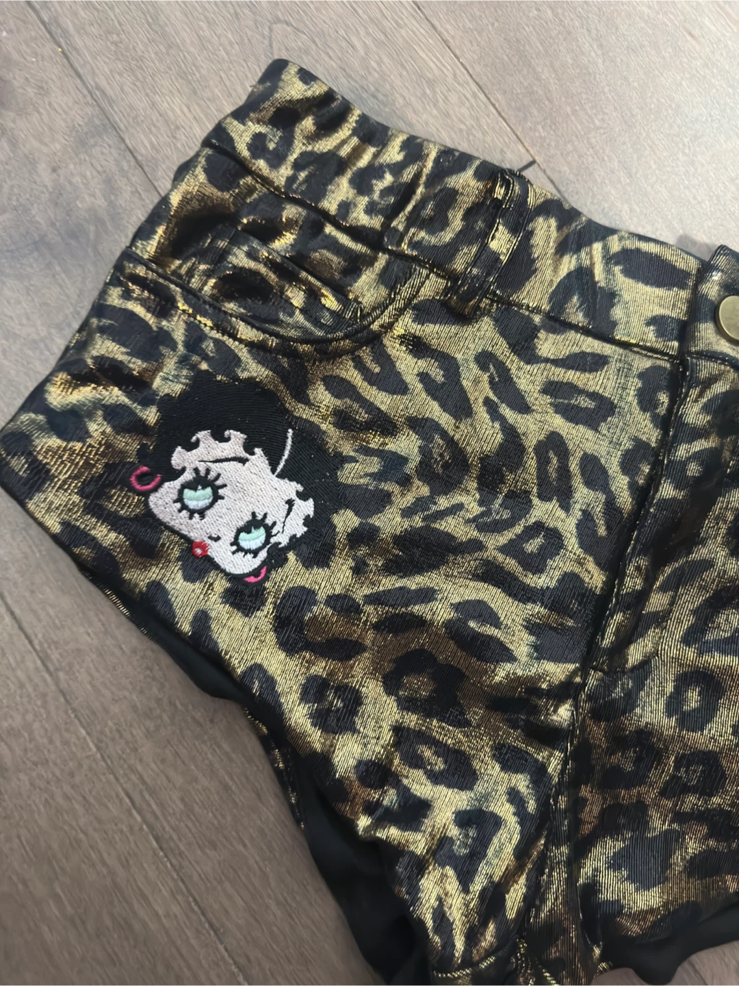 New Betty Boop Leopard Print Metallic Shorts - photo 2