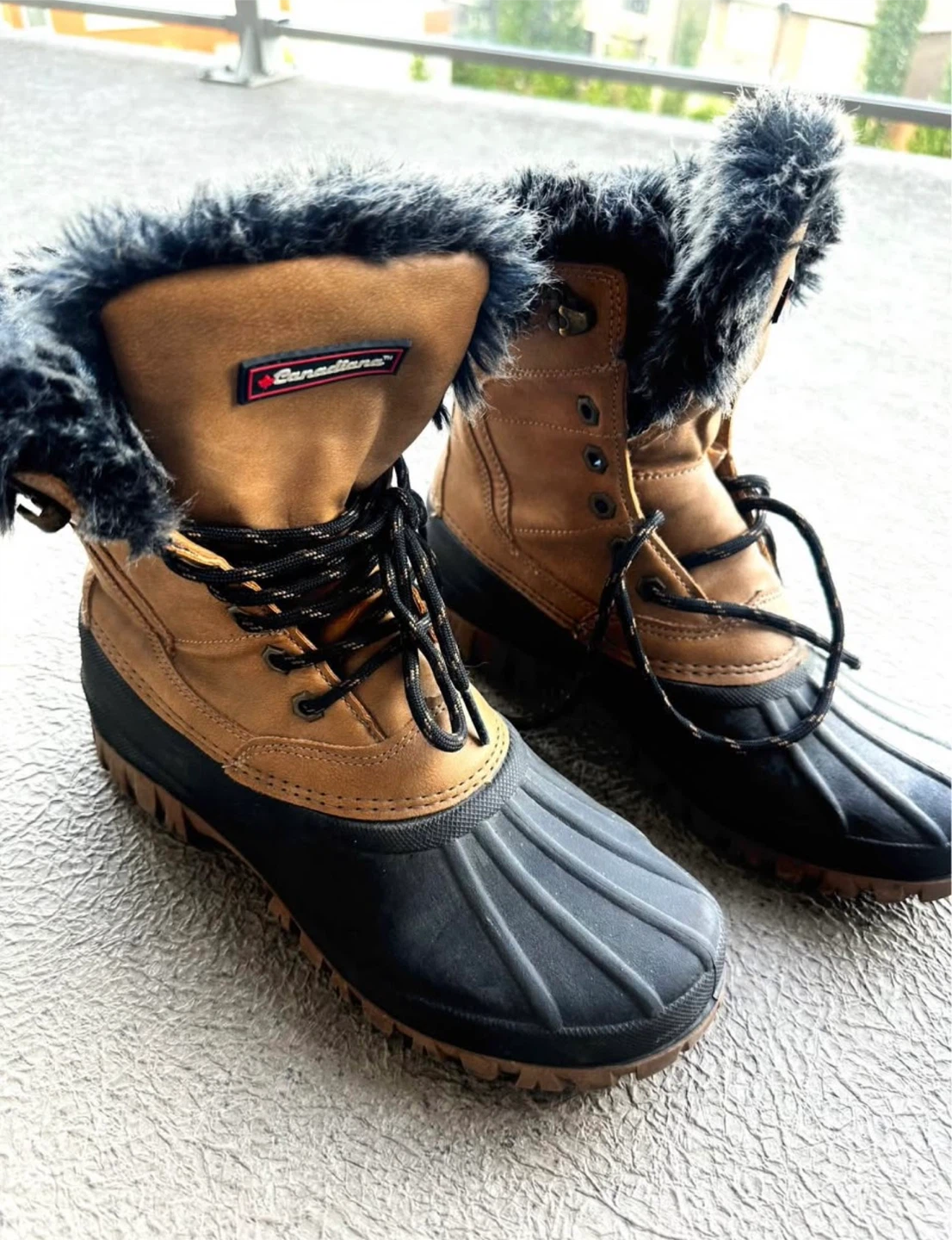 Canadiana Winter Boots with Fur Trim - photo 3
