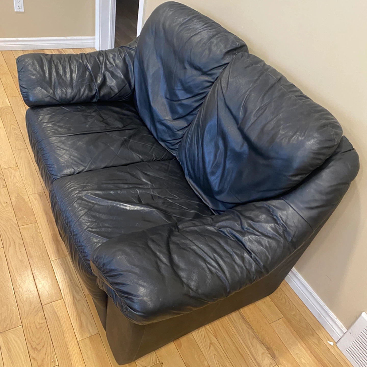 Black Mobilia Genuine Leather Loveseat Sofa (CAN DELIVER) - photo 3