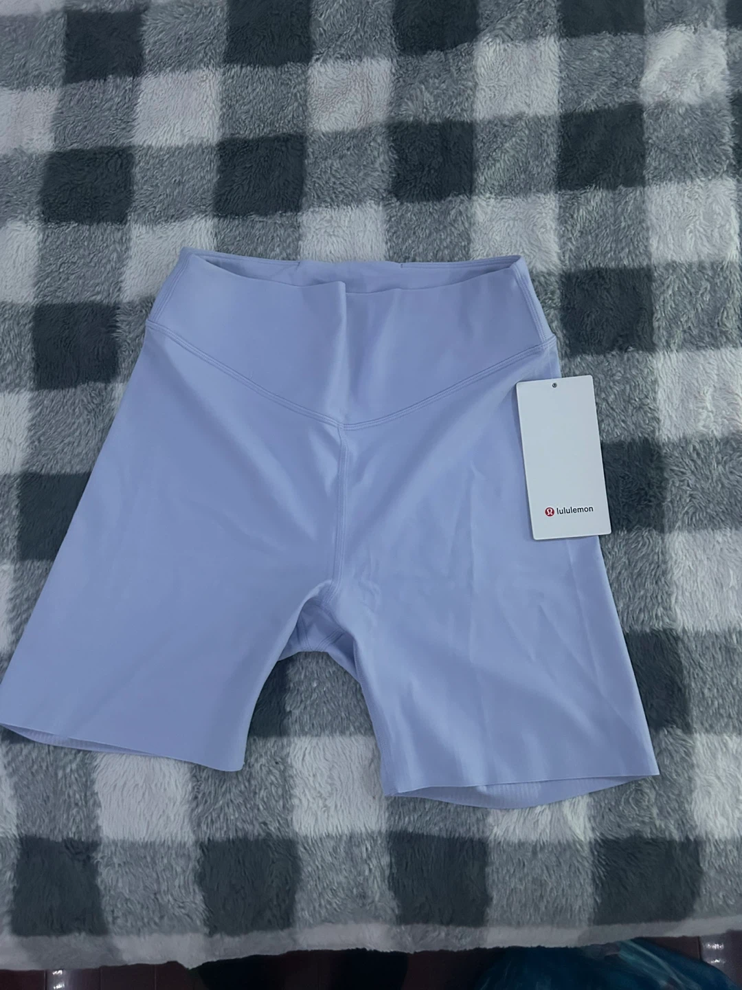 Lululemon Wunder Under HR Short 6" Shorts - Size 10