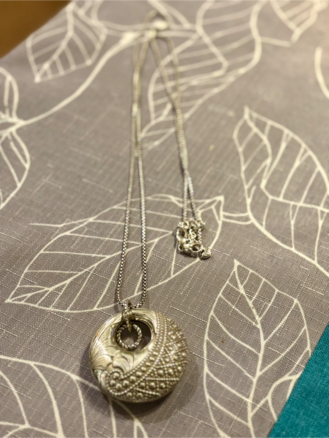 Silver Tone Pendant Necklace with Decorative Bag