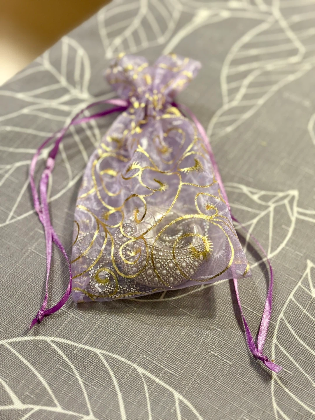 Silver Tone Pendant Necklace with Decorative Bag - photo 3