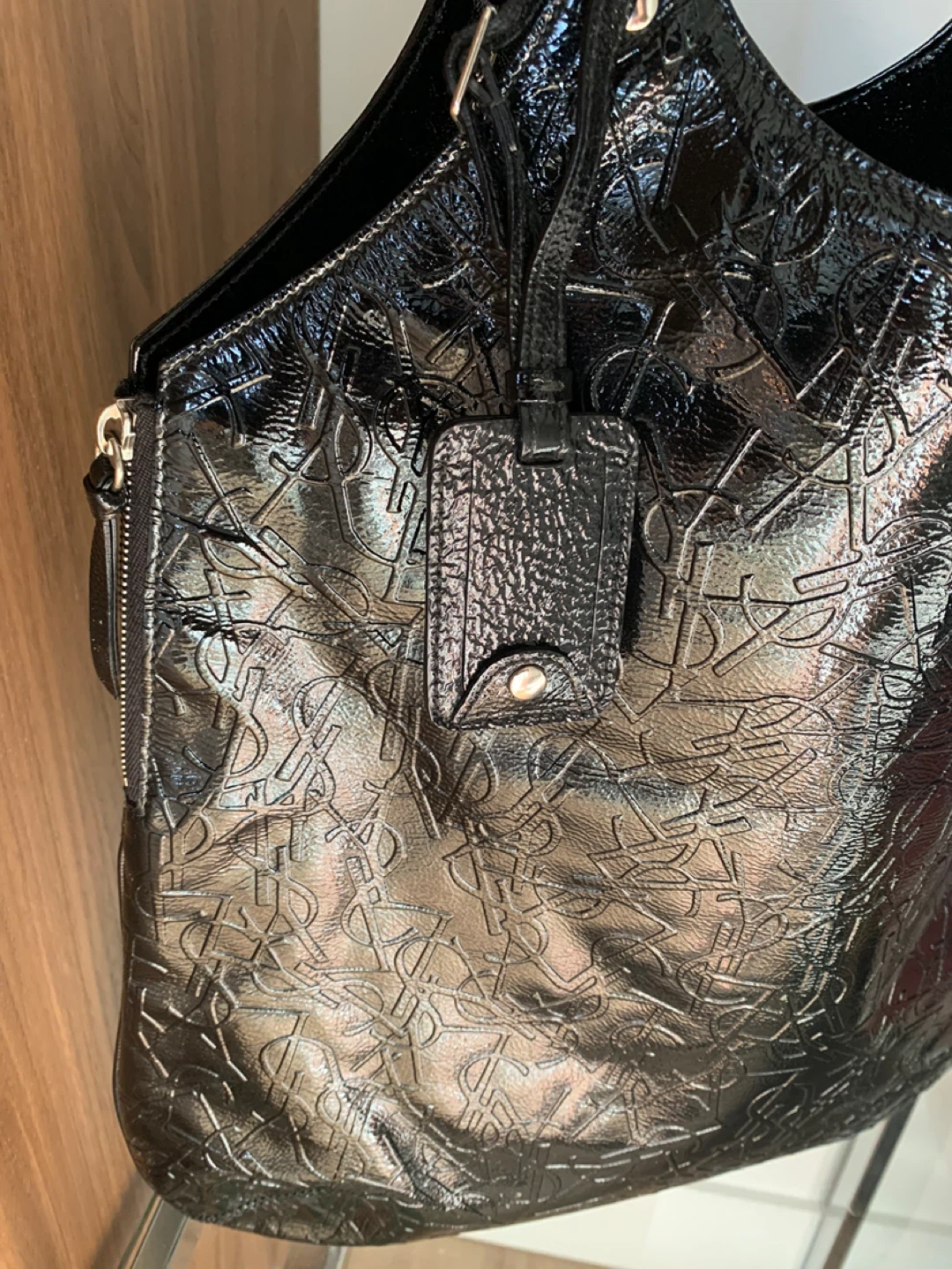 Yves Saint Laurent Black Patent Leather Tote Bag - photo 2