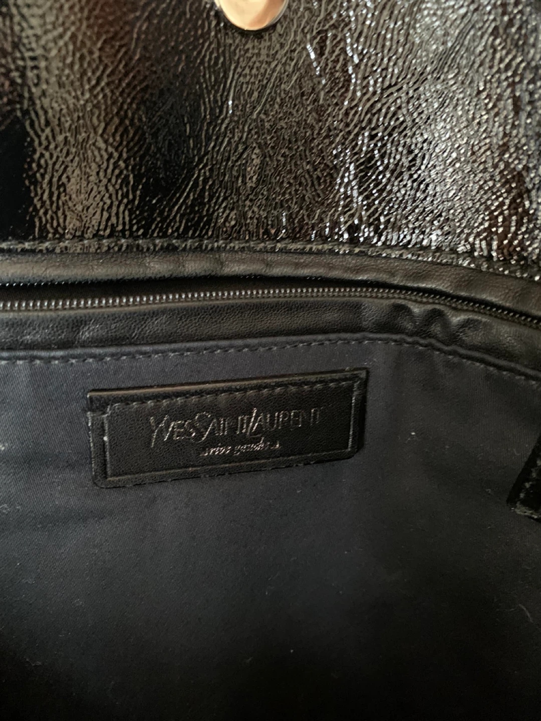 Yves Saint Laurent Black Patent Leather Tote Bag - photo 4