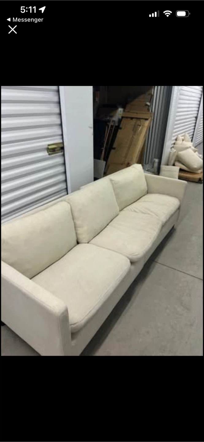 New Fleetwood Upholstered Sofa 80”X 29”