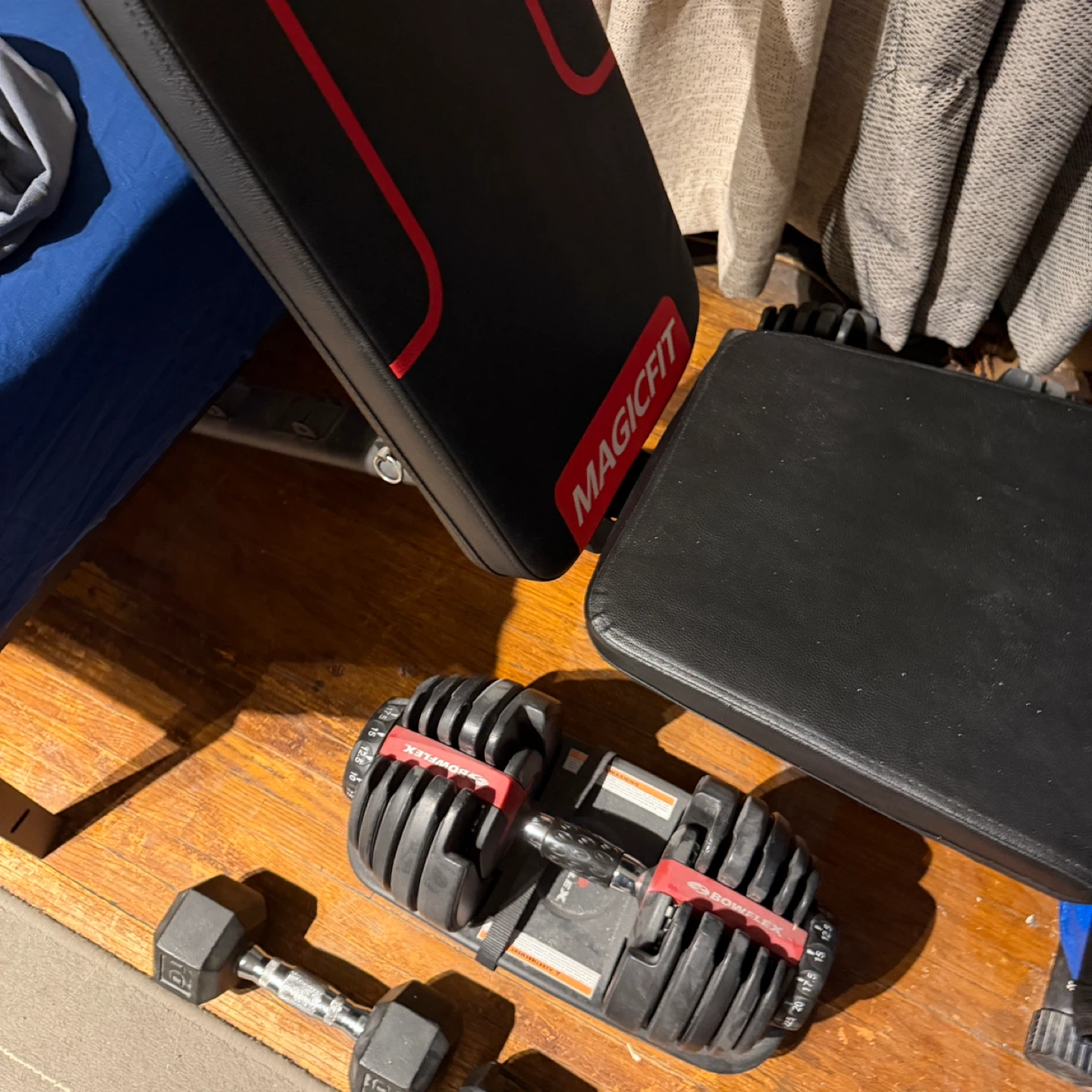 MAGICFIT Adjustable Weight Bench
