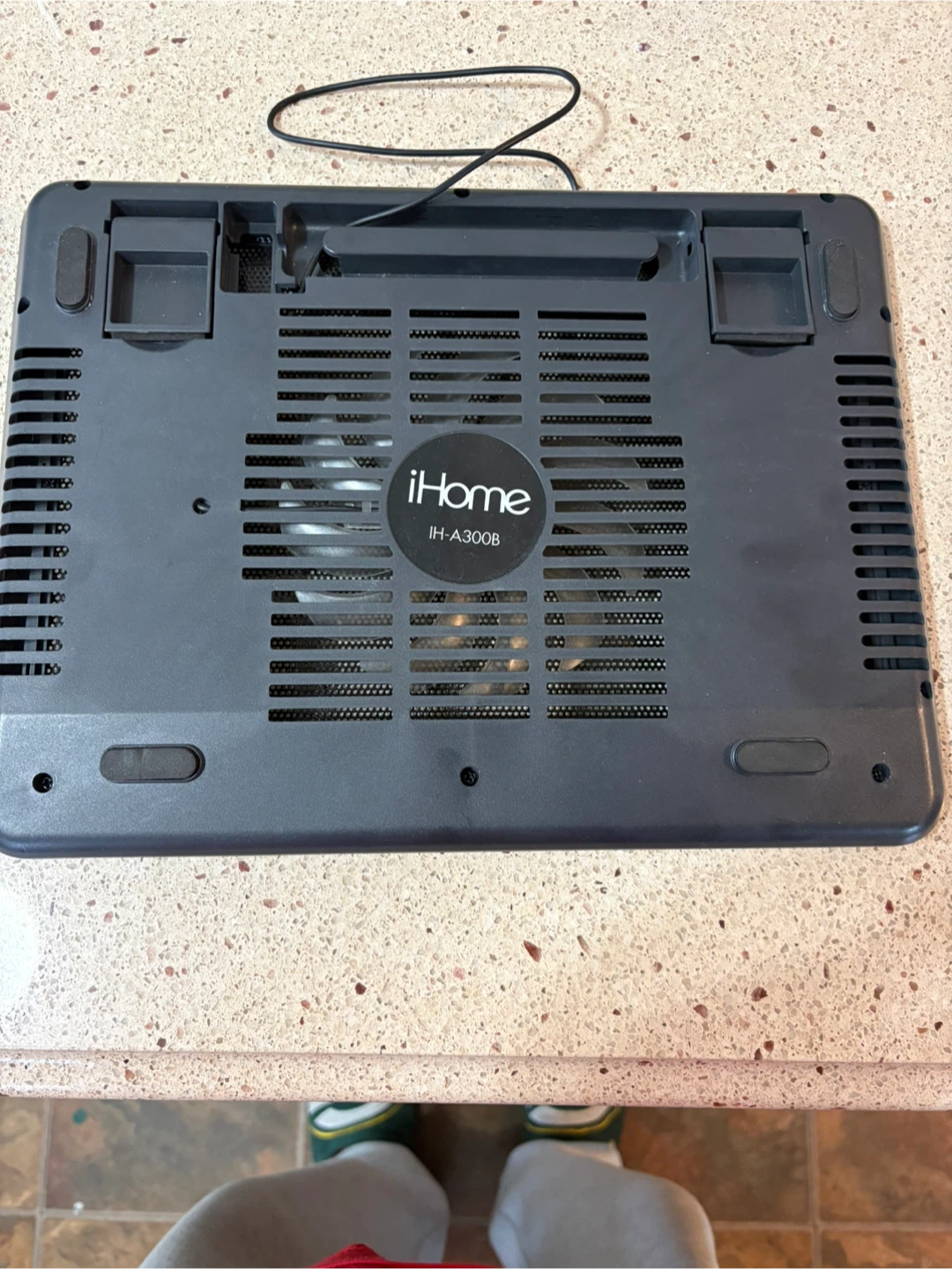 iHome IH-A300B Laptop Cooling Pad - photo 2