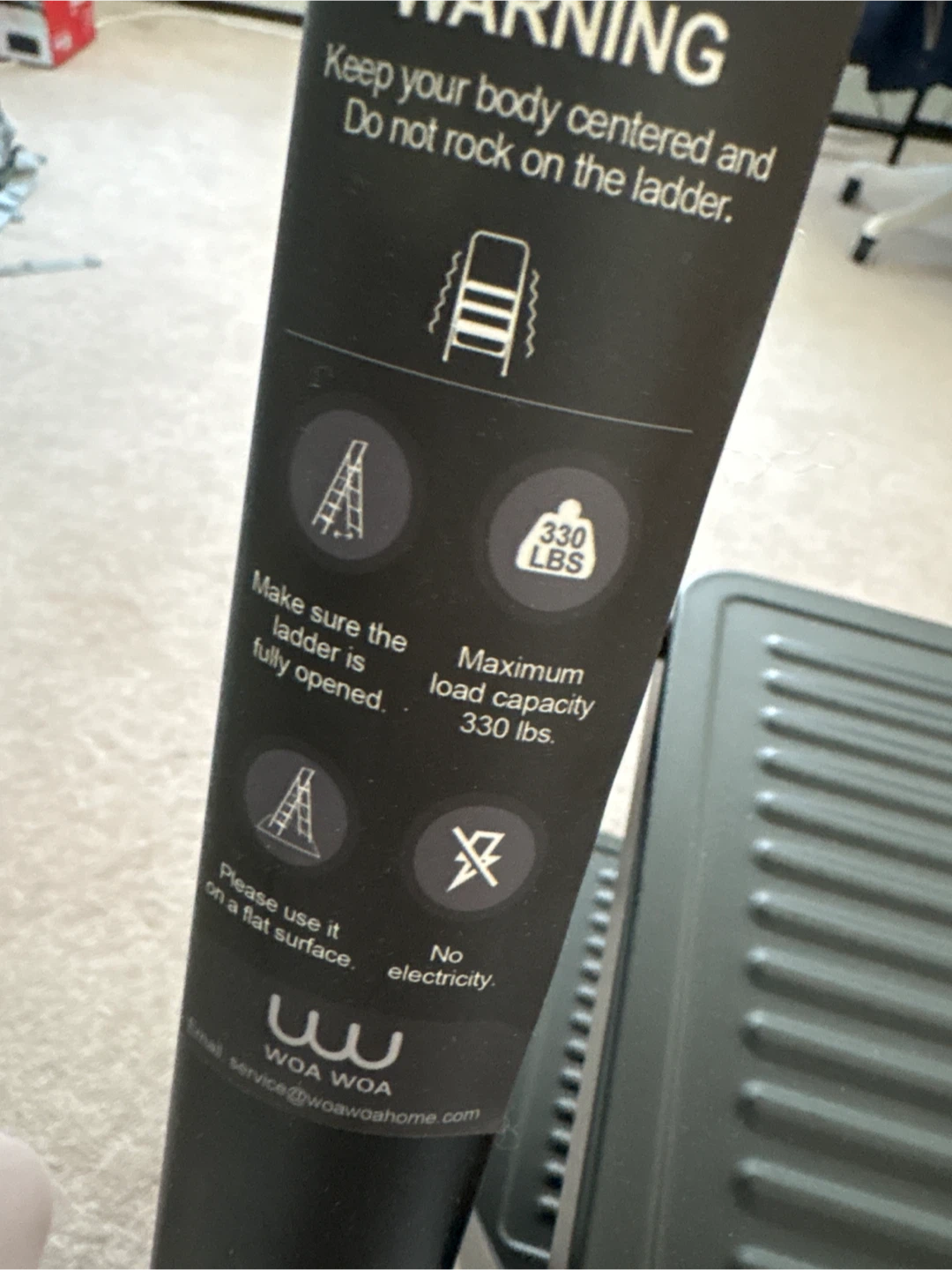 WOA WOA Black 3-Step Folding Ladder - photo 2