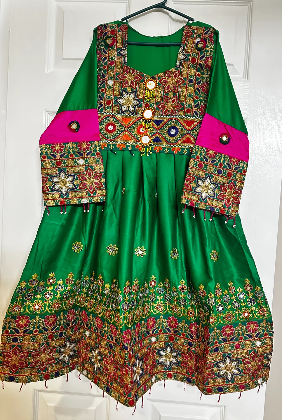 Afghani clothes