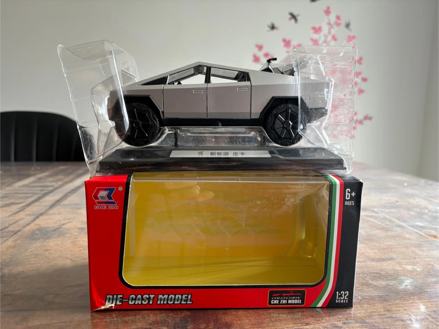 Die-Cast Model Tesla Cybertruck 1:32 Scale with ATV - photo 4