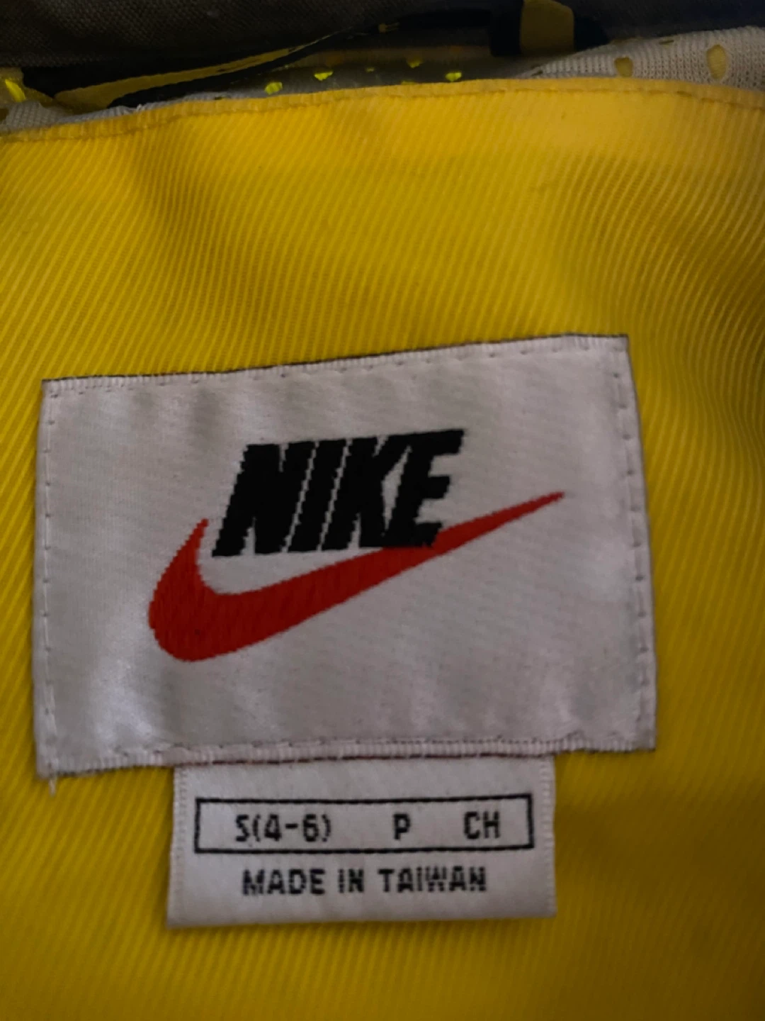 Women’s Nike Yellow Jacket - Size S - photo 3