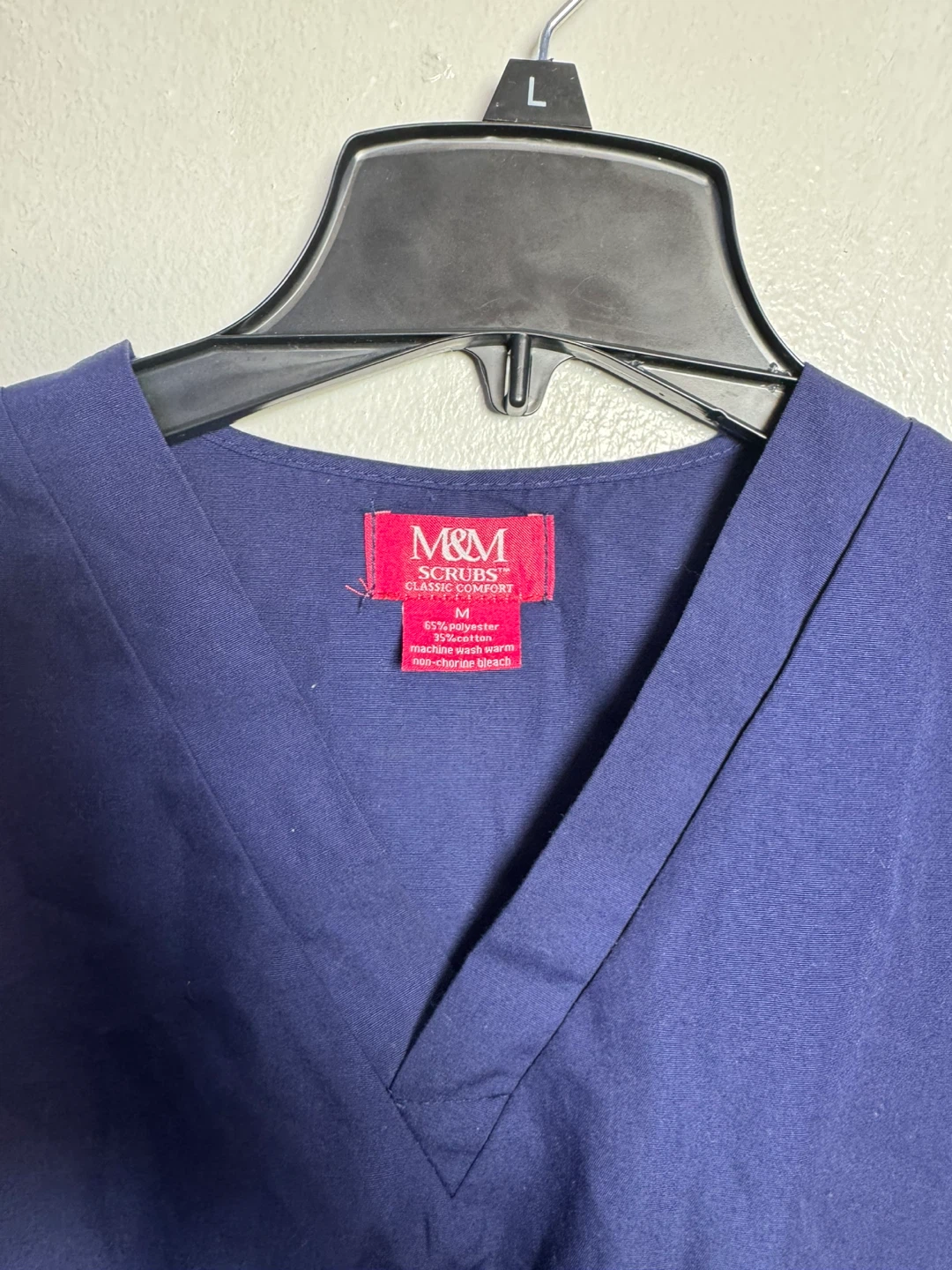 M&M Scrubs Navy Blue Scrub Set - Size Medium - photo 2