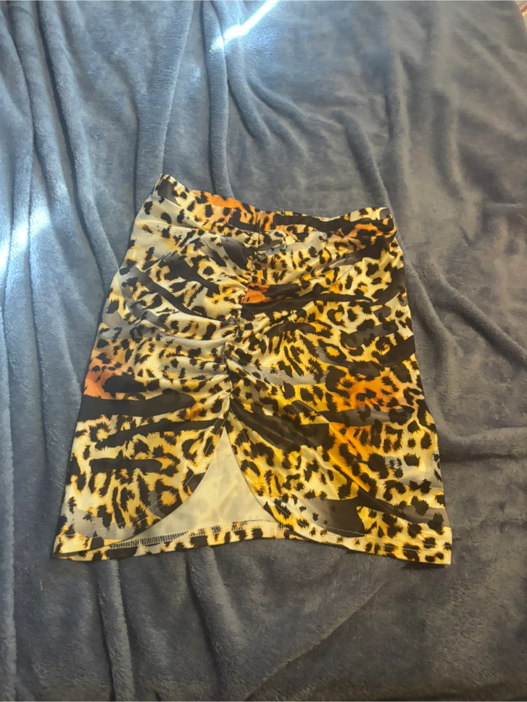Ruched Leopard Print Mini Skirt - photo 2