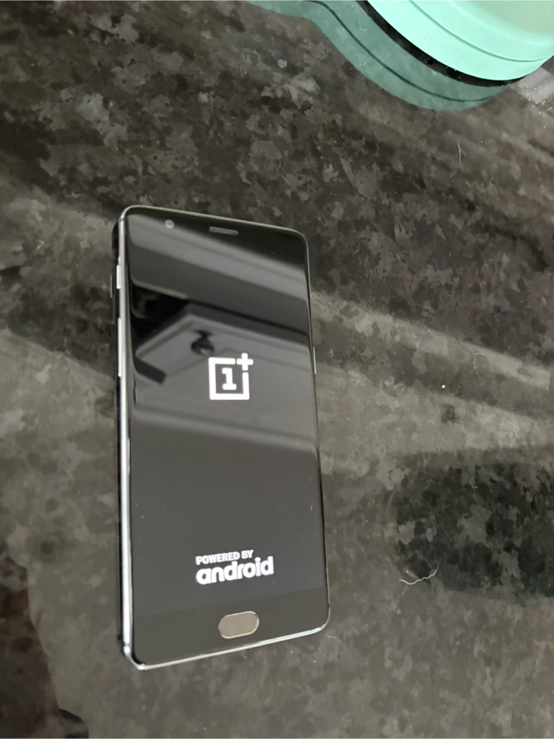 OnePlus A3000 Mobile Phone