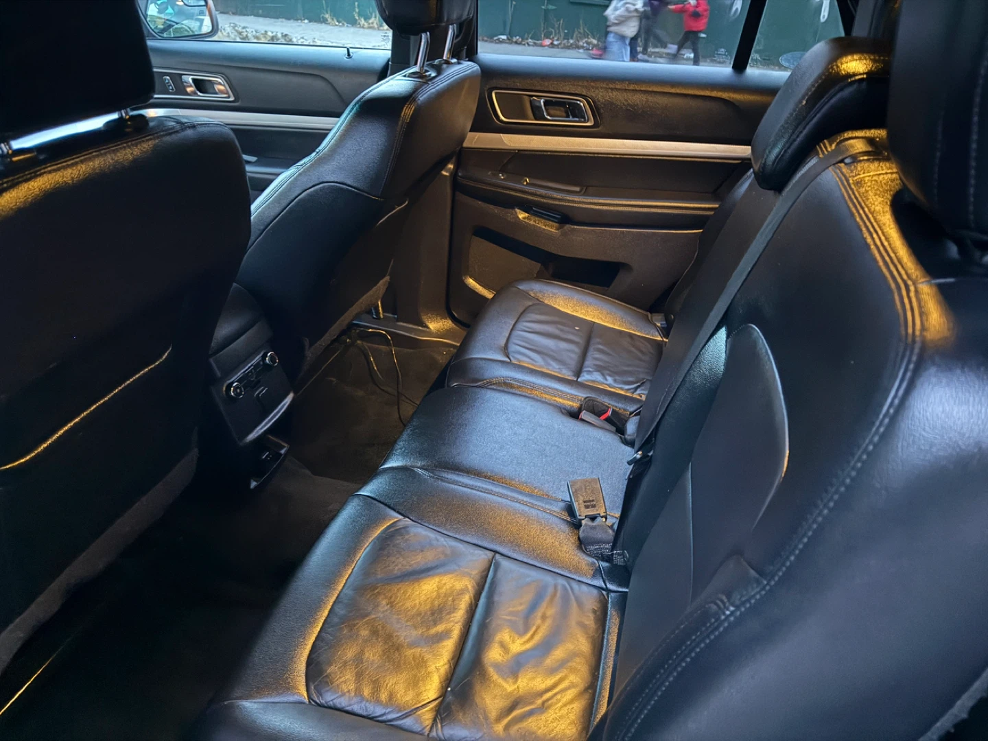 2016 Ford Explorer XLT SUV - photo 5