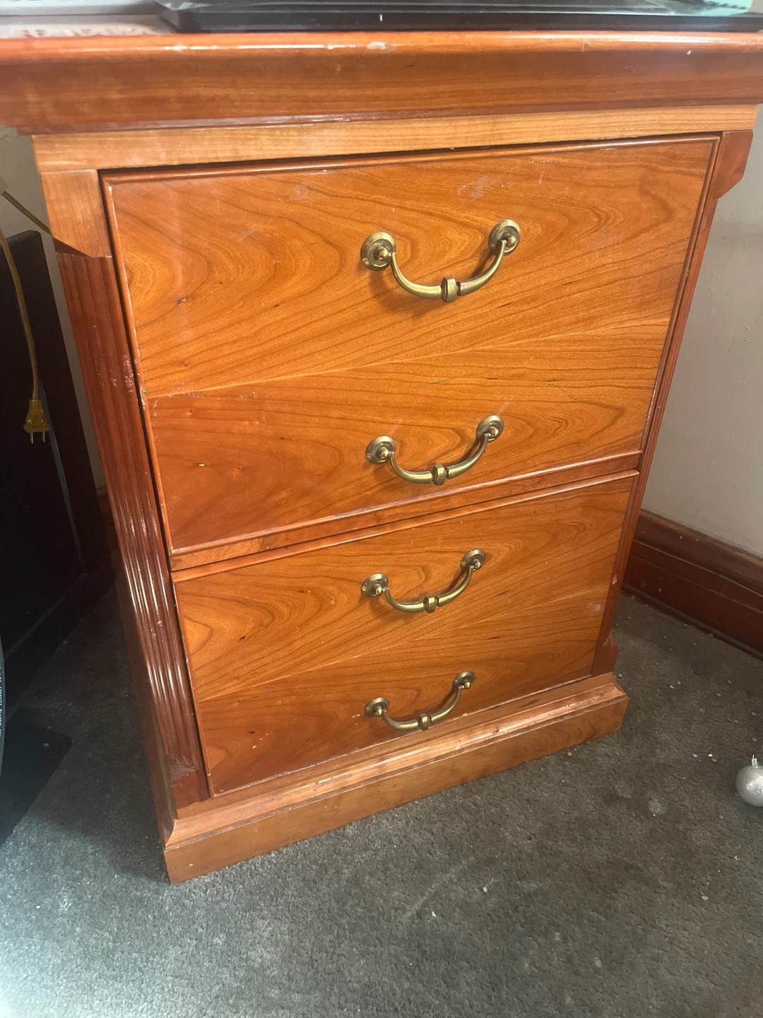 Cherry Finish 2-Drawer Chest 🧡