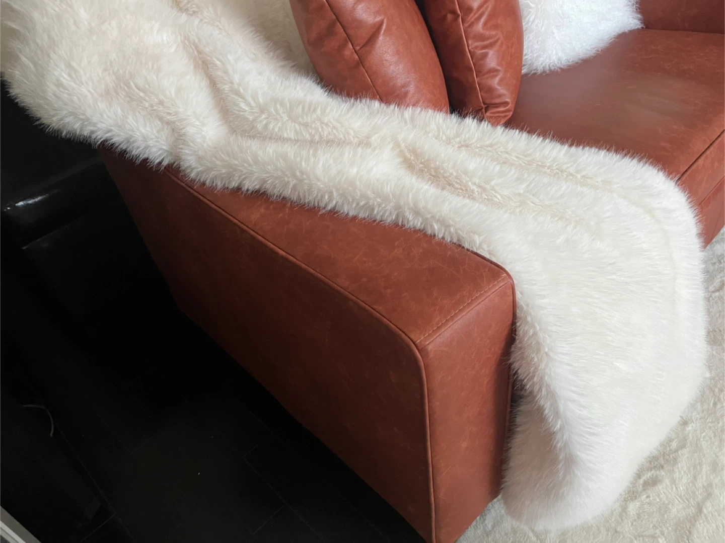 Brand New Love Seat - photo 4