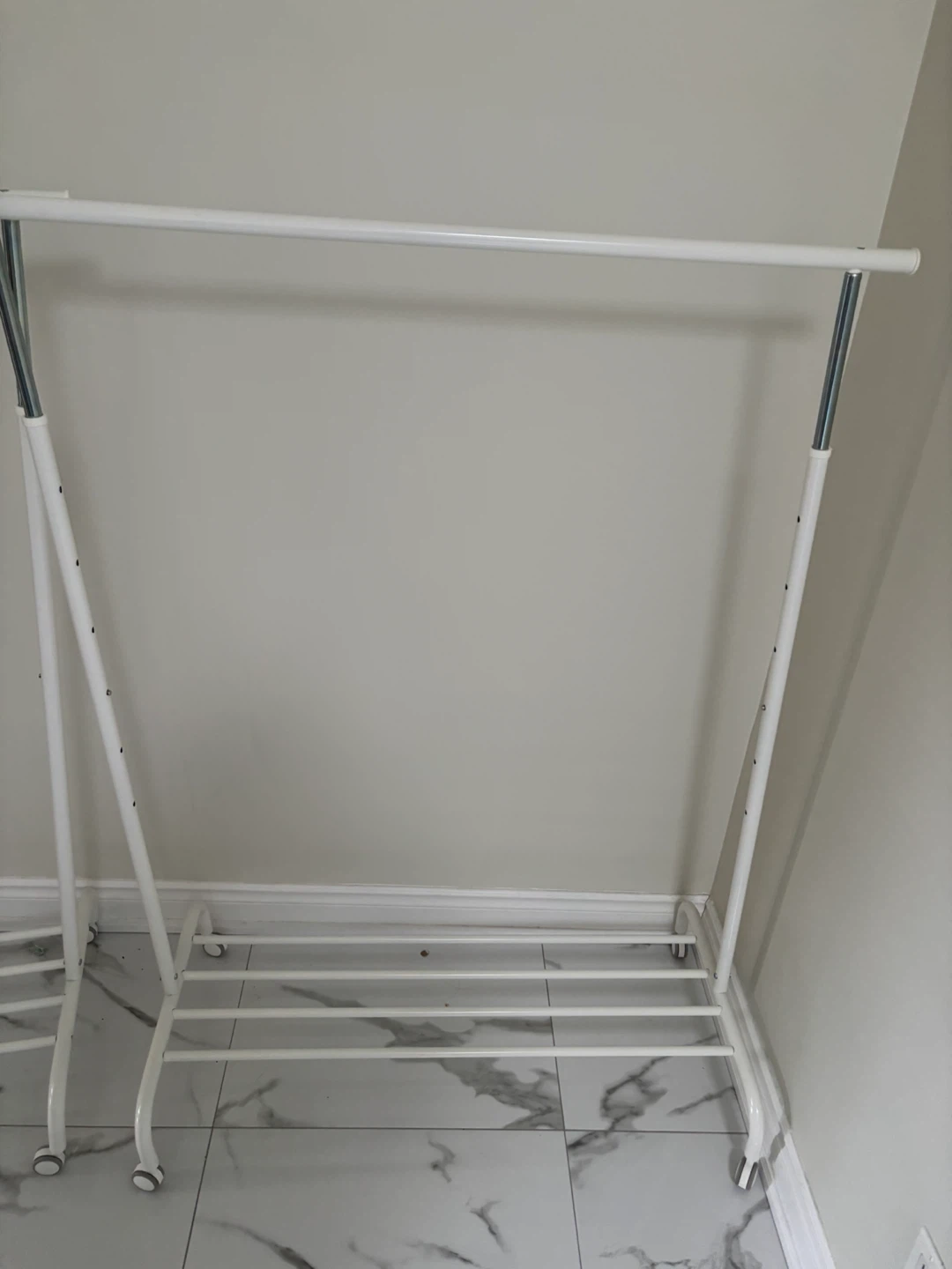 IKEA RIGGA Clothes Rack - photo 2